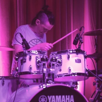Manc trying to learn Polish 🇵🇱 Interested in languages/language learning. Drummer/Producer, I also make tie dye… Insta 👉🏻 @Lpwdrum