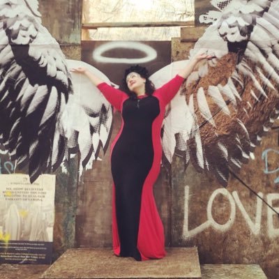 Lorabell's profile picture. Movie quotes are my love language 🤓