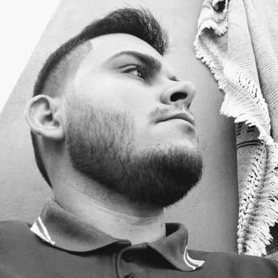 isaquemoreno_'s profile picture. Let me add Some Value 
Cristão Protestante †