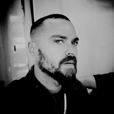 drwcx's profile picture. 𝐂𝐎𝐍𝐑𝐀𝐃 𝐖𝐈𝐍𝐃𝐒𝐎𝐑; voᥣᥙᥒtᥱᥱr doᥴtor, sᥙrgᥱoᥒ, ᥲᥒd ᥱᥒᥴhᥲᥒtᥱd brιtιsh ρrιᥒᥴᥱ. ㅡ 𝒍𝒐𝒗𝒆𝒓 𝒐𝒇 𝒂 𝒔𝒊𝒎𝒑𝒍𝒆 𝒍𝒊𝒇𝒆.