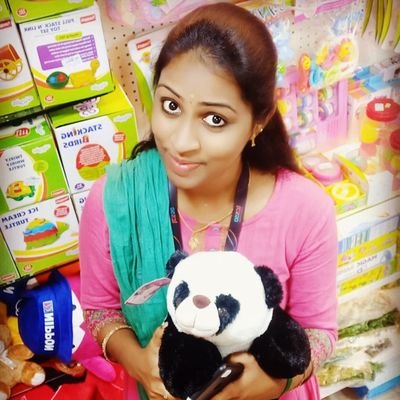 DharshiniKrish5's profile picture. ❤ரொம்ப சந்தோஷமா இருக்க, ரொம்ப காசு  தேவையில்லை❤