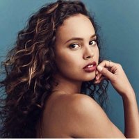 De La Cruz😉 (@jhuizez) 's Twitter Profile