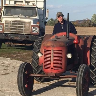 NewHolland and Ford Tractor Enthusiast Cash Crop. Corn, Edible Beans, Winter Wheat #NoTill OAC 2016 Ag Business Olds College