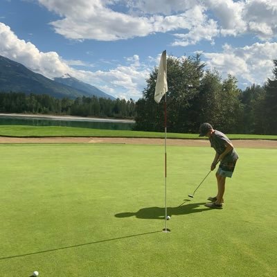 AleskaJohnson's profile picture. 