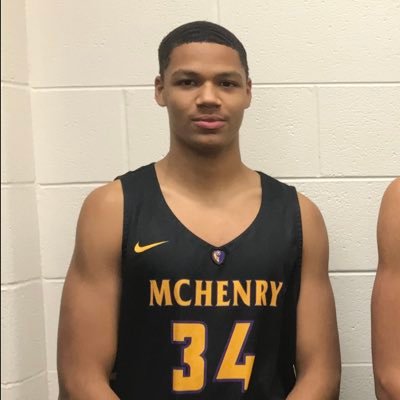 D_Skelly34's profile picture. Student athlete🎒📚🏀/ 6'6 small forward💪