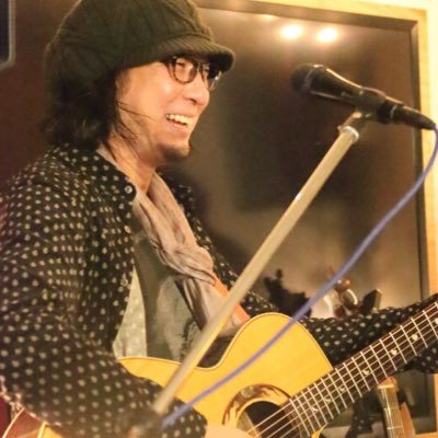 音楽D🎤番組音声📺PA屋🔈元新人発掘育成A&R(ex. EMI radiosoinc label)「なま」で「まれ」な音楽イベント レアソングアトラクション主宰、ボイストレーナー・DTM・音楽講師、VCA理事、毎日大喜利‼︎ 😇しくじり王🏠広島(呉)→京都→関東→レアソンラボ開設/声フェチ/囲碁勉強中⚫️⚪️
