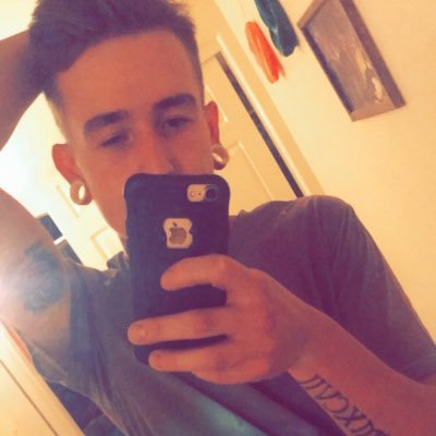 TheLonelylimpD's profile picture. Just Hit The Bong And Shut The Fuck Up Already.