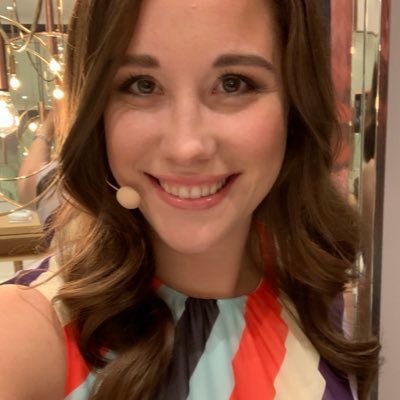 hanni_klose's profile picture. 💃🏻 Moderatorin & Coach #coachHannah 💙 Communication @safenowofficial ⏰ @12minme_ @12hrsus #12minfamily