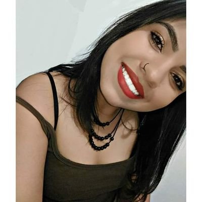 Mudo constantemente, e o que não muda comigo fica para trás. 💥
21 🙆
Brasília DF. 🌎
Flamenguista. ❤️🖤
Virginiana. ♍