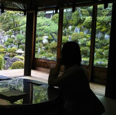 ✦コツコツプログラミング始めて1年→半年中断中。そろそろ再開したい。
✦WEBサイト・サービス作ってupする
✦働く場所は柔軟に選びたい
✦写真はマッターホルンの朝焼け(ご利益あるかも)