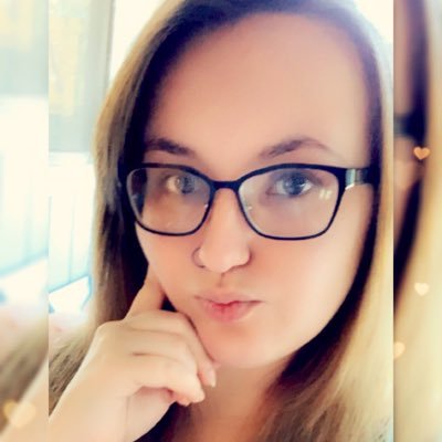ThatOneNerdMom's profile picture. Momma❤️CNA🏥Ravenclaw🐦Writer📖