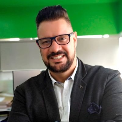 Orgulloso papá, siempre a la derecha, no respondo a resentidos