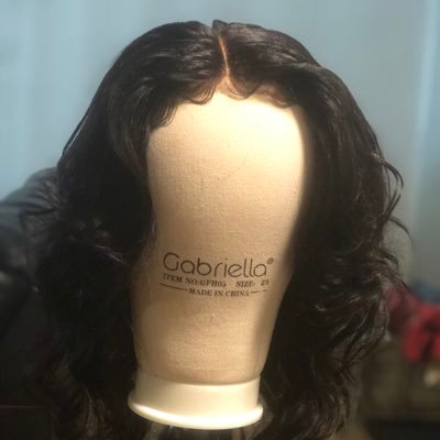 Serving beats 💄& Changing lives, one bundle at a time ✂️ CEO: @WorldOfChar_ The hairline that makes you look and feel good ❗️Your One Stop Beauty Shop!