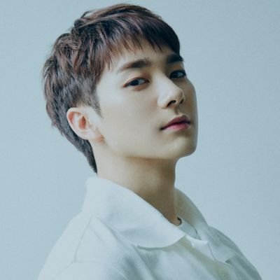 RonShine521's profile picture. For Aaron / #Aron #아론 Fan Cam💗