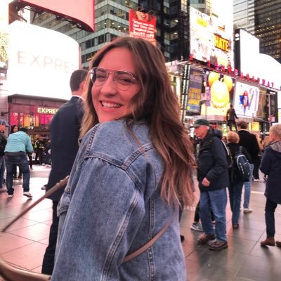 SydneSanto's profile picture. 937 // 740 // 312