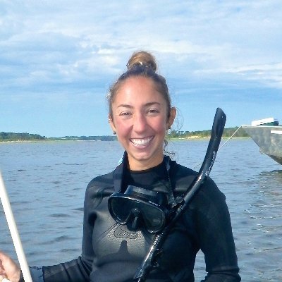 PhD candidate @DukeMarineLab, studying climate and conservation impacts on data-poor coral reef fisheries 🐟 Sounds like Greco-Roman 🎣 (she/hers)