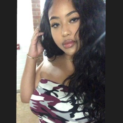 CourtDeonn's profile picture. IG: @Court.Deon Art Page : @wett.paint