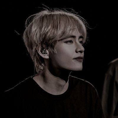 Taekook é vida, Bts é vida, música é vida, comer é vida💜
Fan account💜