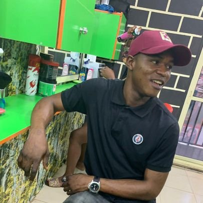 MarcelBogante's profile picture. Simple and Delicate.