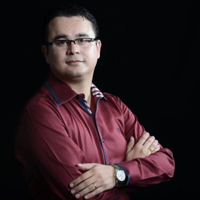 Cidadão do Céu e da Terra, uso esse perfil para falar sobre política, direitos e a visão cristã das coisas desta terra