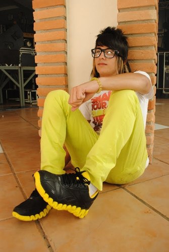 Edi Lanza Eu Te Amo mtmt&mt♥

Meu Amor por voc é inesplicavel ♥ 
Twitter : Oficializa Por: Edi Lanza
Dia 6/12/2010
Dona do fc : Mariana