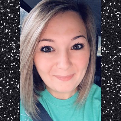 👟Sarah’s Stride Rite👟 👶🏼 MOM x3 👧🏼👱🏼♀️ Small steps in the right direction can turn out to be the biggest step of your life. 🌻❤️ SC// keiralynn12