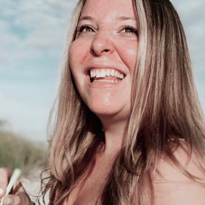 mariafegeley's profile picture. Graphic Designer. Professional twin. Fueled by curiosity & cappuccinos☕️