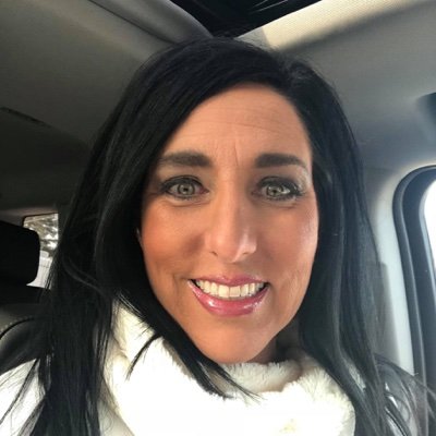 I'm a full time mother, wife and insurance agent. I love God and my family!!