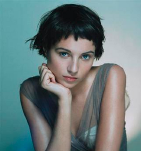 LB_Kotra's profile picture. I'm a friendly, stubborn wilderness girl. Don't underestimate me, I can be quite dangerous when I need to be. Wife of @Tal_Kotra.