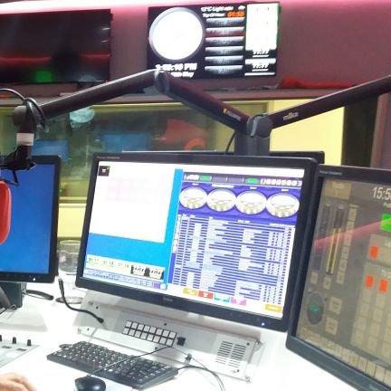 Relax - it's the Chill Zone Network
@Mike_Beeston 📻🎙️