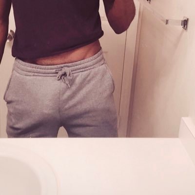 mojo_6969's profile picture. Bi