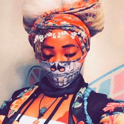 Sipping on Gypsy Juice🧚🏾‍♀️. Protect your energy. Calm down eventually. 🕉 Healer🧬|Guider🧝🏾‍♀️|Seer👁| 🥀 I AM protected. Stay calm and ascend🌸