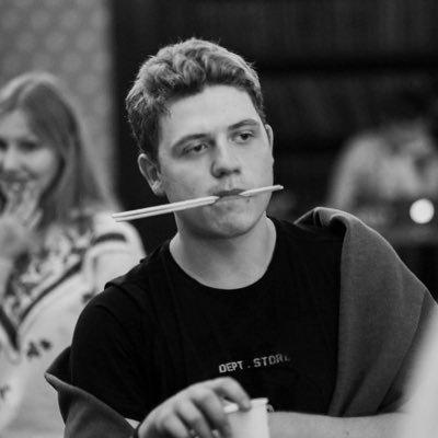 JohnMril's profile picture. Обычный человек