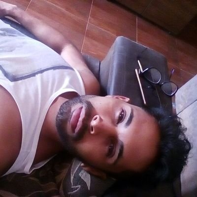 🚼1988
📚 Psicólogia
📖 Escritor por hobby
🌎 Meu Arcorverso: https://t.co/0OPBTQOGzl
❤️ Apaixonado pela cultura pop