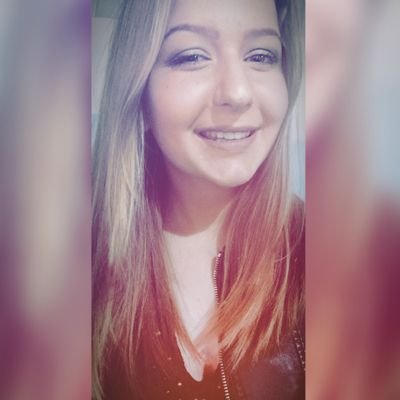 Andreia88829602's profile picture. 🚺
♏ virginiana 
👻 andreiawesp99