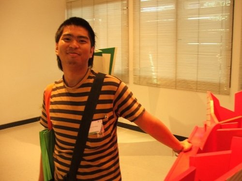phoneee's profile picture. data janitor, music, beer, human manipulation