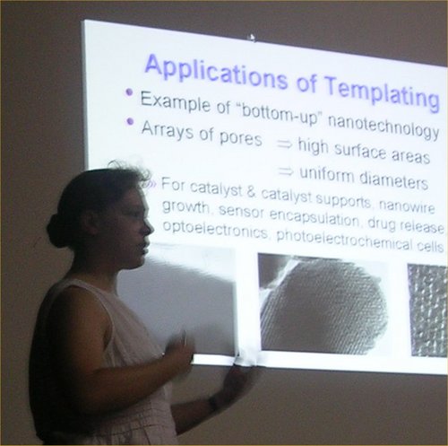 materials chemist, X-ray & neutron scatterer, interests in self-assembly & hierarchical materials, deep eutectic solvents. Cooking, singing, sewing...