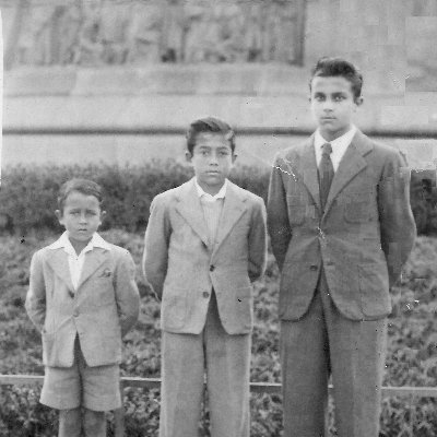 senyorcarles's profile picture. My mummy says I'm a miracle.  29 anys fent classes i tres mesos de vacances cada any ja, ja, ja