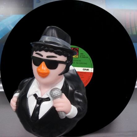 record_danshi's profile picture. レコード好きが高じて「レコード男子リョータ」としてレコードネタやエンタメの情報を発信する日々。Clubhouseで「レコード部」を設立。レコード好きが集まる部活を目指してます。
クラハアカウント：@record_danshi (MAKOTO INOUE) 
No Life, No Recordsっていうことでよろしく！