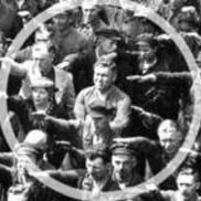 ...un hombre como yo, por insignificante que fuese, había contraído méritos bastantes para haber sido fusilado por los unos y por los otros -Barcelona España-