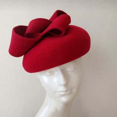 keikoigata's profile picture. オリジナルの型から帽子·ヘッドドレスを制作し販売しています。
ドール用の小さな帽子も作っています🎩