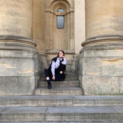 Medieval PhD @ Durham. Titles include: Tolkien fan, Resident Panicker, writer, book-hoarder, + feminist. (I like screaming into the void.) She/her