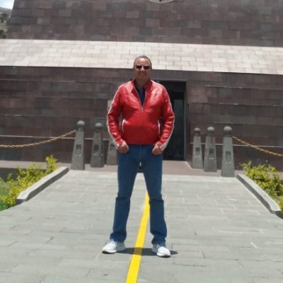 Soy desarrollador de software, especializado en ERP's y Factura Electrónica. (java, drupal, velneo, android)
