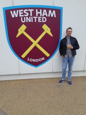 West Ham United og Dale.  Snakker rett fra det som er igjen av levern !