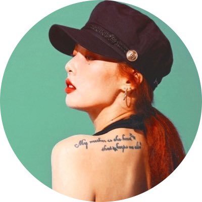 ayosh__ay's profile picture. نكـتب اسمك بالذهب فوق الغيوم🌟♥️..