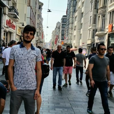 DrKamalMemmedli's profile picture. Günəşi gülüşünüzə sığdıran həkim • 🇦🇿 
•