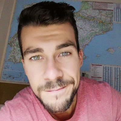 No confundir ambición con avaricia.Nunca pises a nadie por beneficio propio.Lucha por alcanzar tus metas. Alégrate por aquello/as que también lo logran.