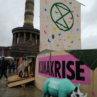 Fight every crisis!
Fridays for Future! Scientists for Future! Artists for Future!
Caring dad living in Berlin.