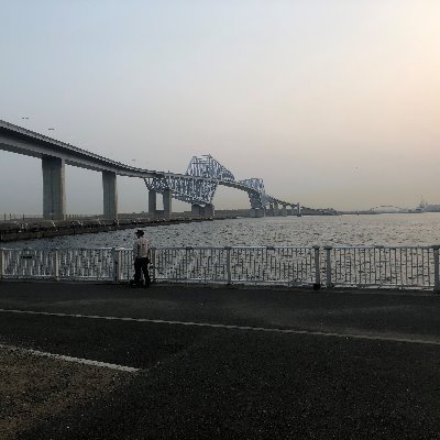 ブログは付属品。 FXでも経済的な自由の獲得。毎日修行。FX以外にも投資関連全てのツイートをします。取れるとこだけ確実にトレードを実践。 ゴールドとドル円のみ。