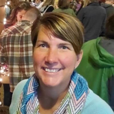 momkitzx2's profile picture. https://t.co/dS5EOc92SN